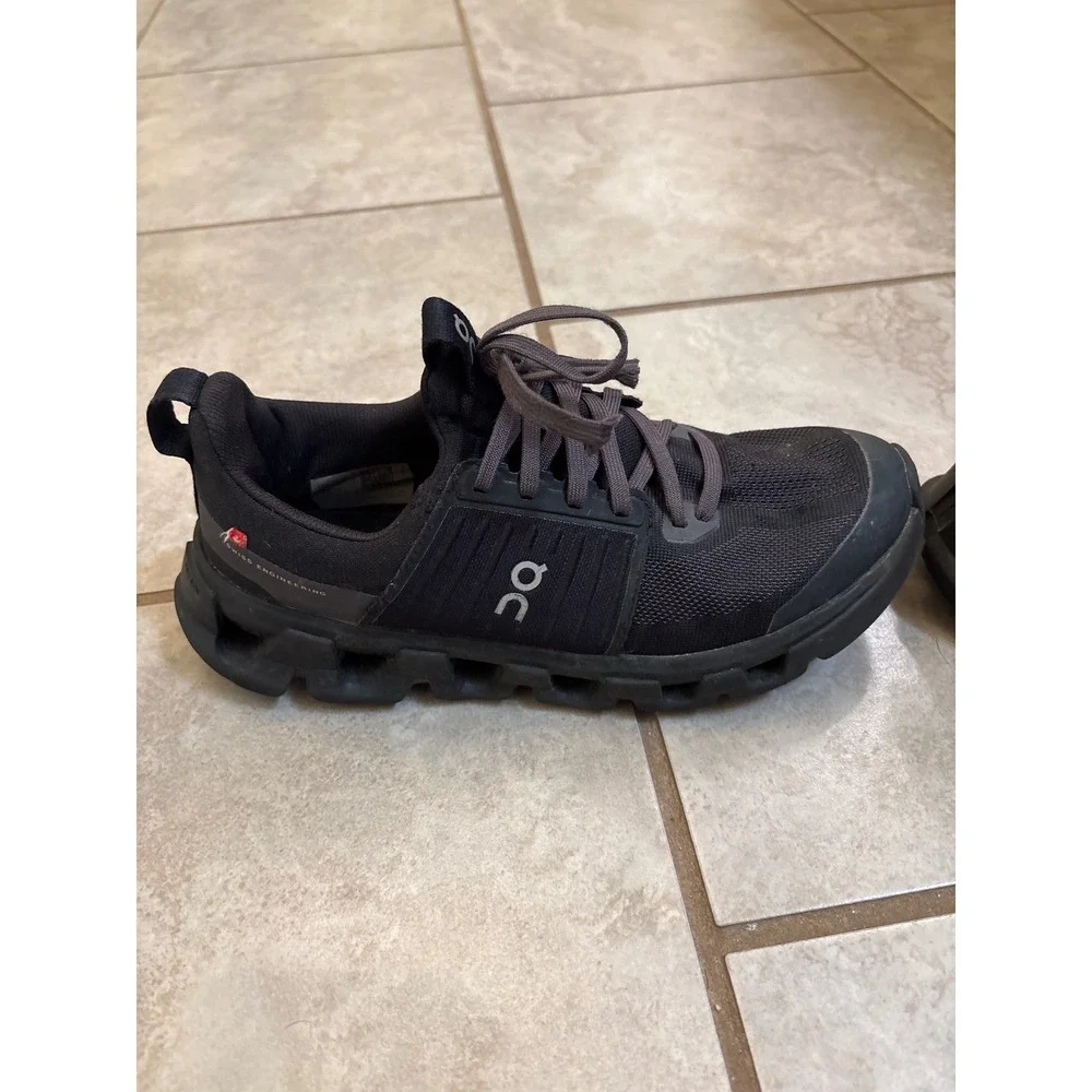 On Cloudpulse Kids Training Shoes Black Helion CloudTec Sneakers 6.5Y